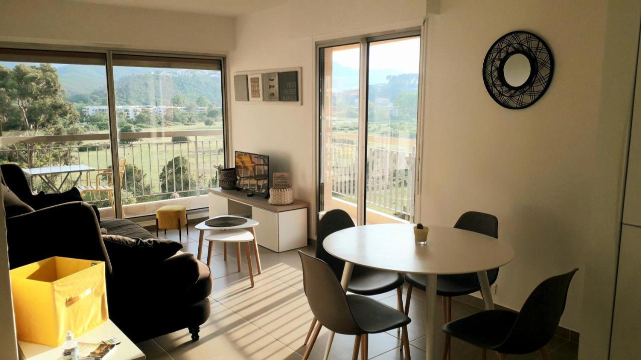 Appartement 2 Pieces Le Gorecki - Residence Du Riou De L'Argentiere A Mandelieu La Napoule, Avec Piscine, Parking Et A Proximite De Tout! Εξωτερικό φωτογραφία